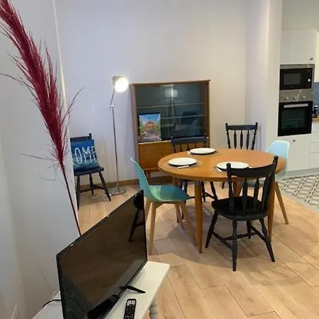 Cozy And Spacious Apartment